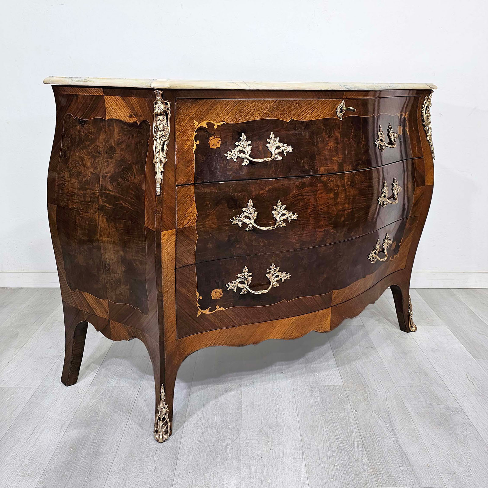 Cómoda Antigua Luis XV Bombé Mármol Bronce (6916)