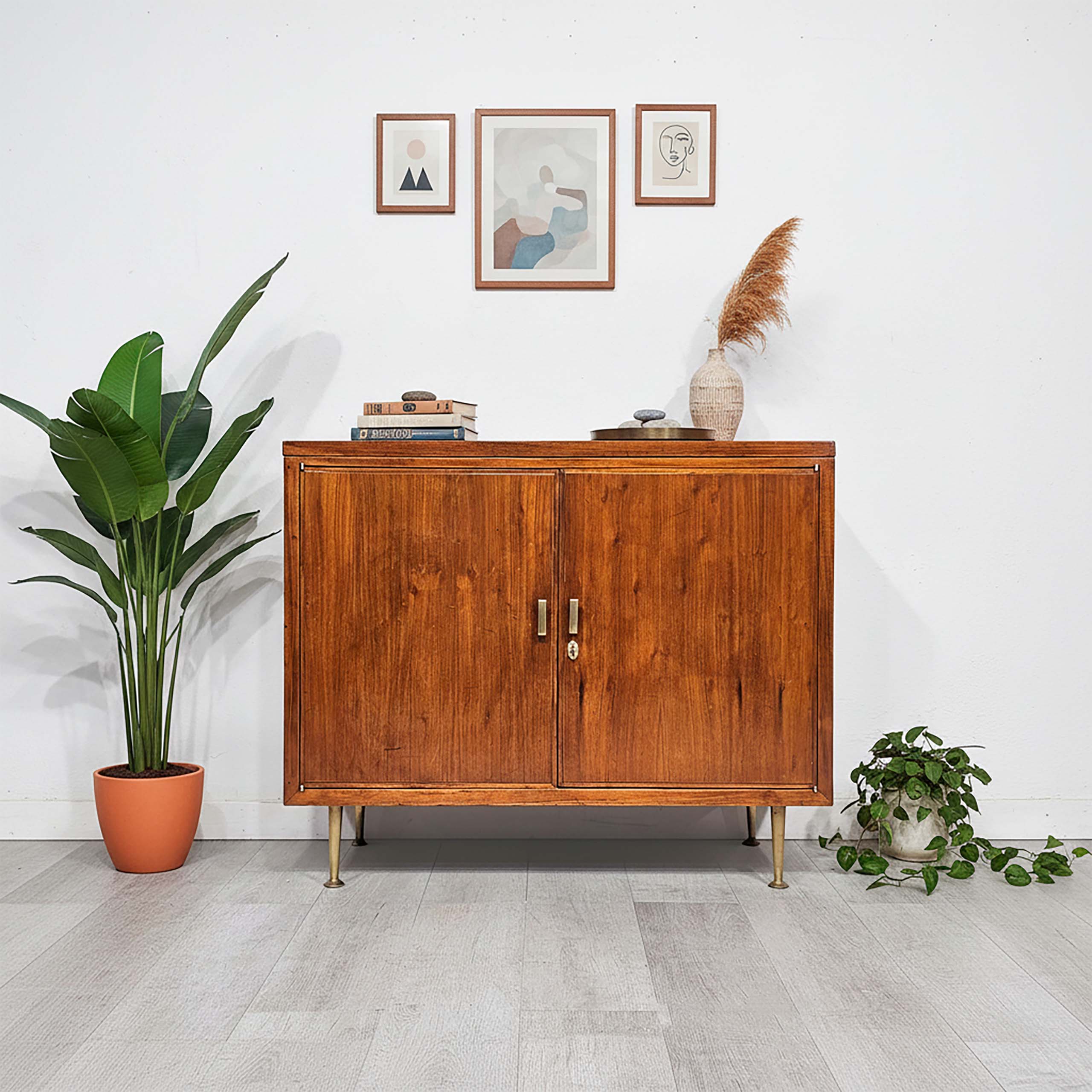 Mueble Bajo Vajillero Bar Mid Century Peteribí Bronce (7046)