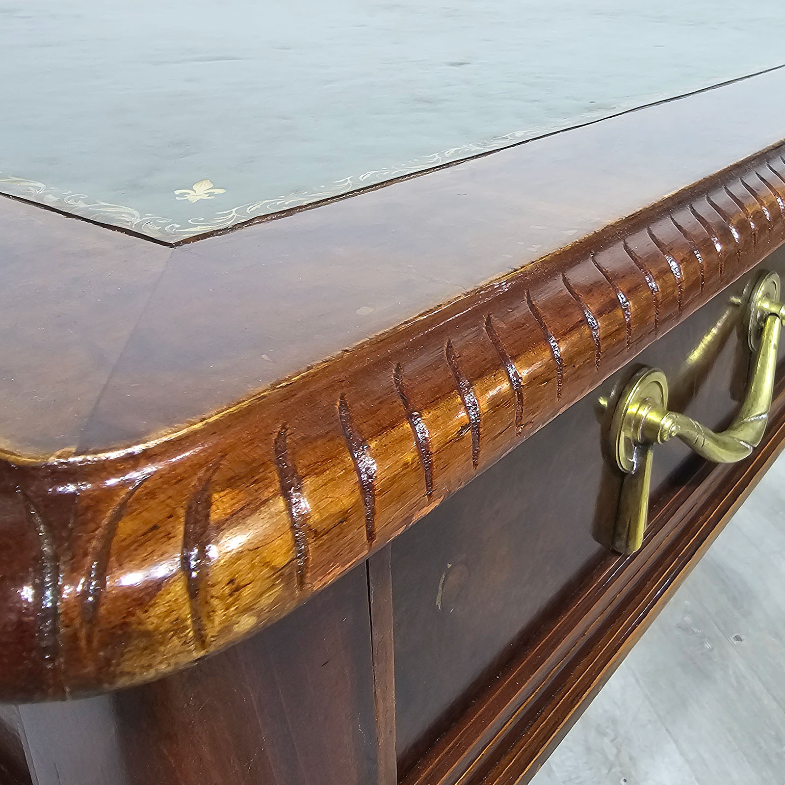 Escritorio Antiguo Reina Ana Nogal Raíz 3 Cajones (7155)