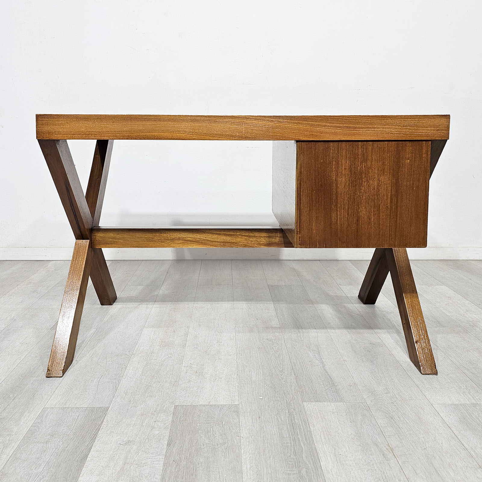 Escritorio Madera Peteribí Diseño Mid Century (7158)
