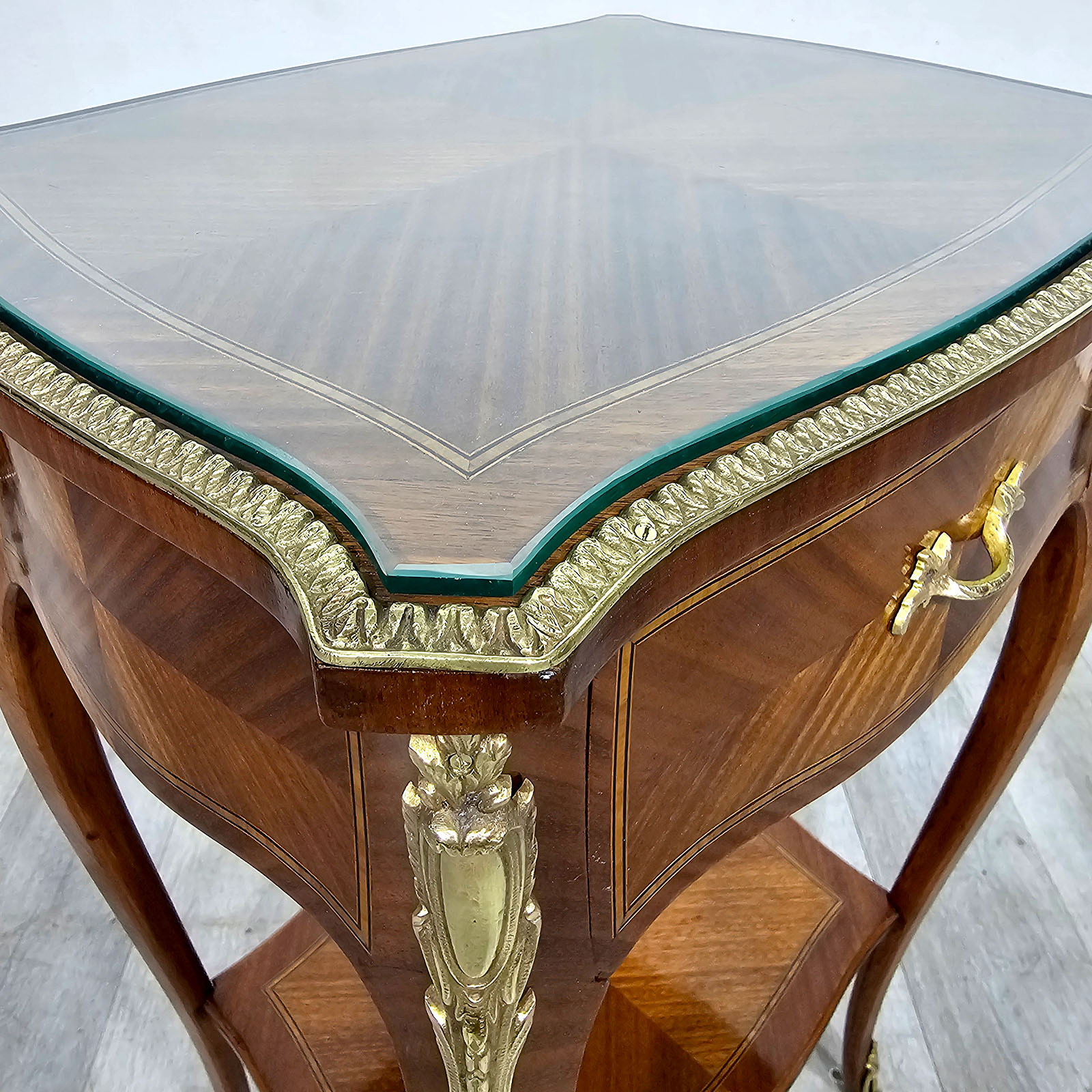 Mesa Auxiliar Francesa Marquetería Vidrio Biselado (7195)