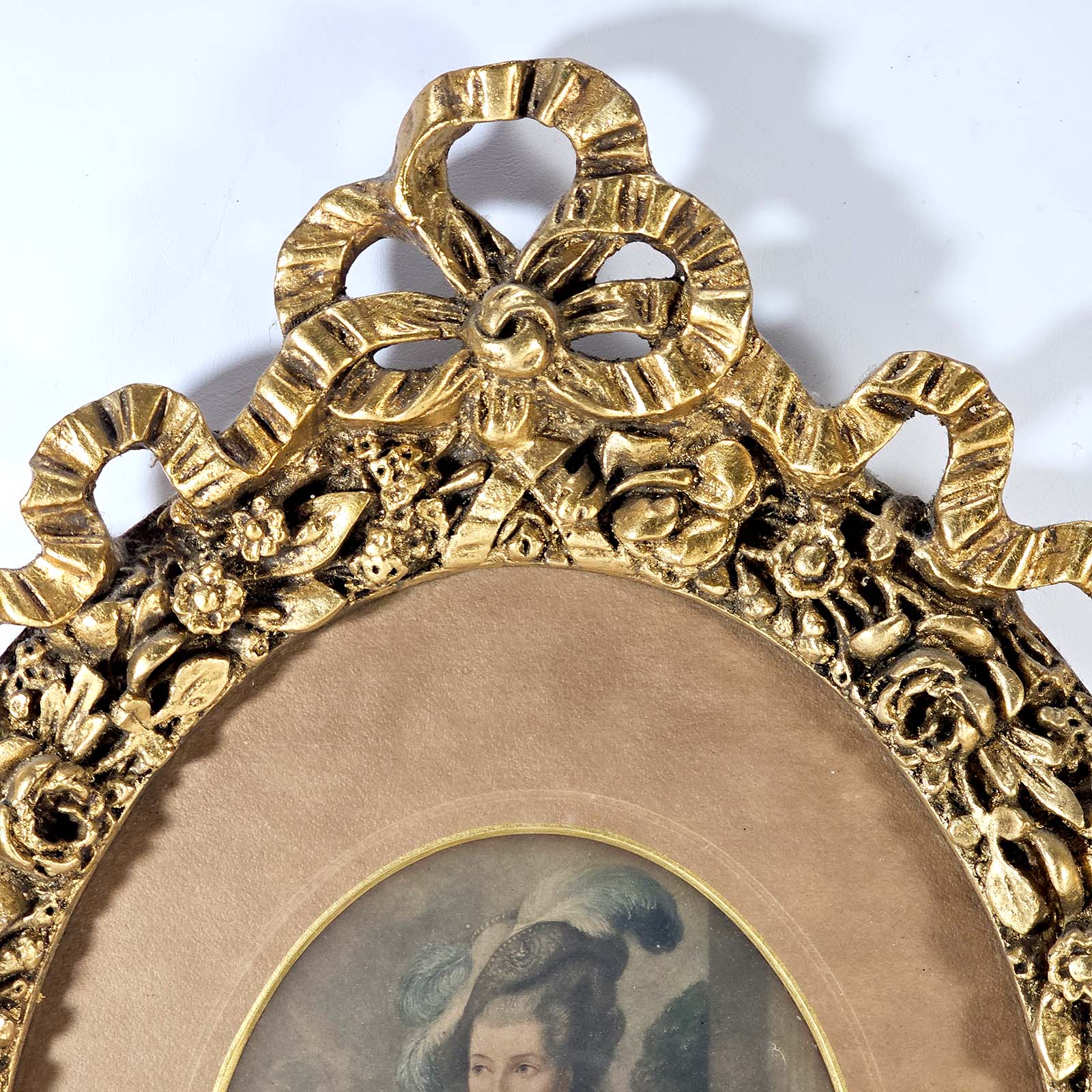 Marco Ovalado Antiguo Dorado Madera Yeso (7223)