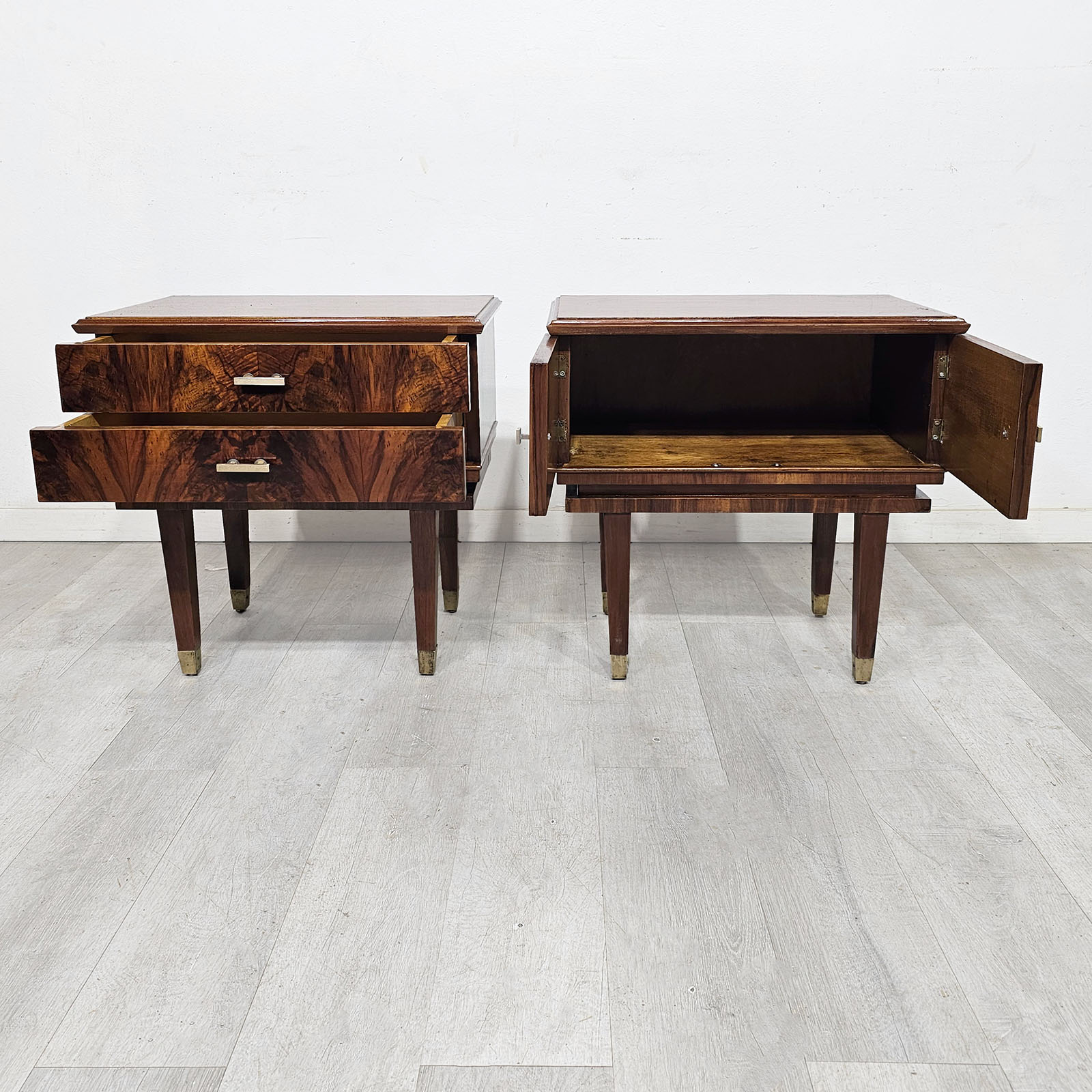 Par Mesas De Luz Mid Century Nogal Herrajes Metal (7261)