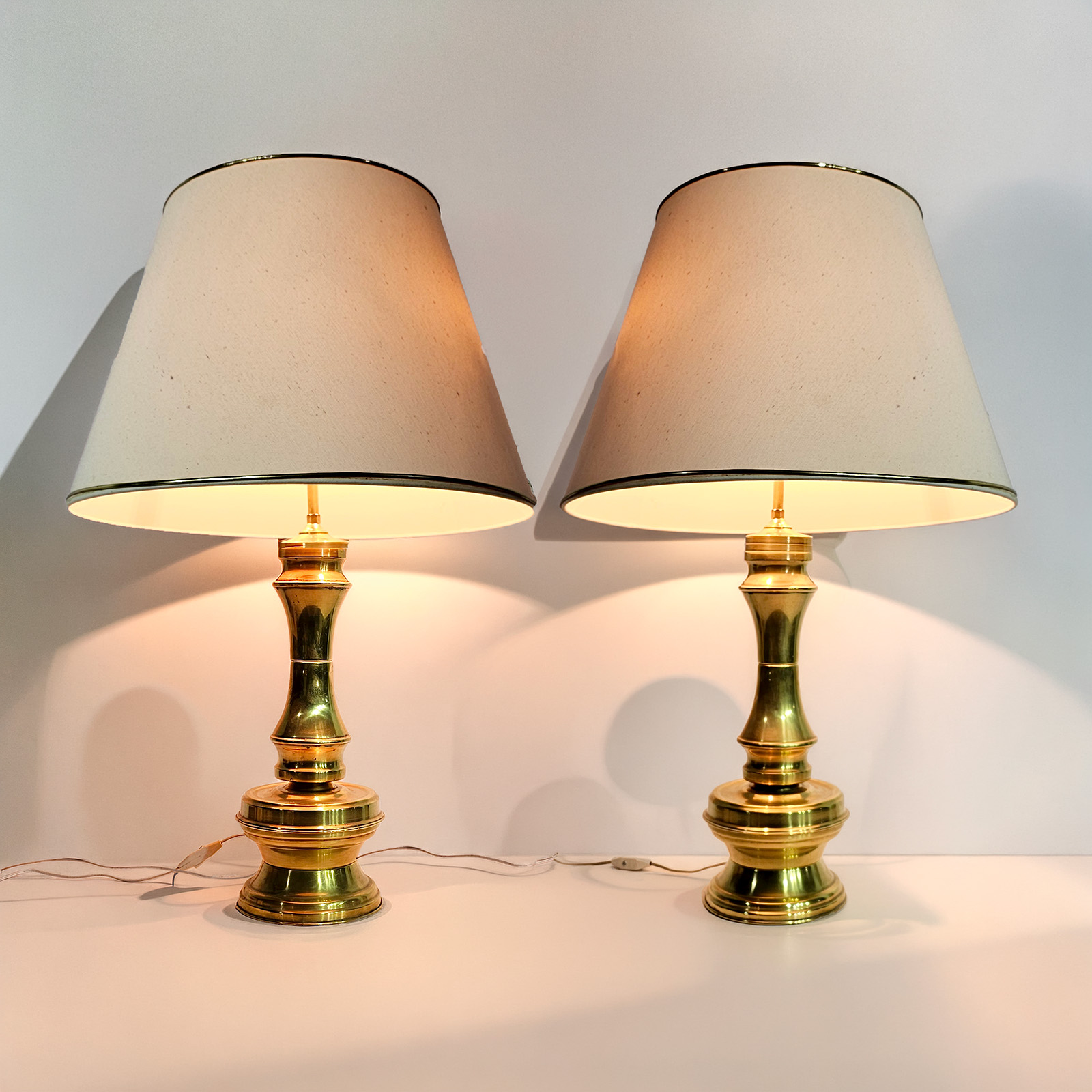 Par Lámparas De Mesa Bronce Vintage (7278)