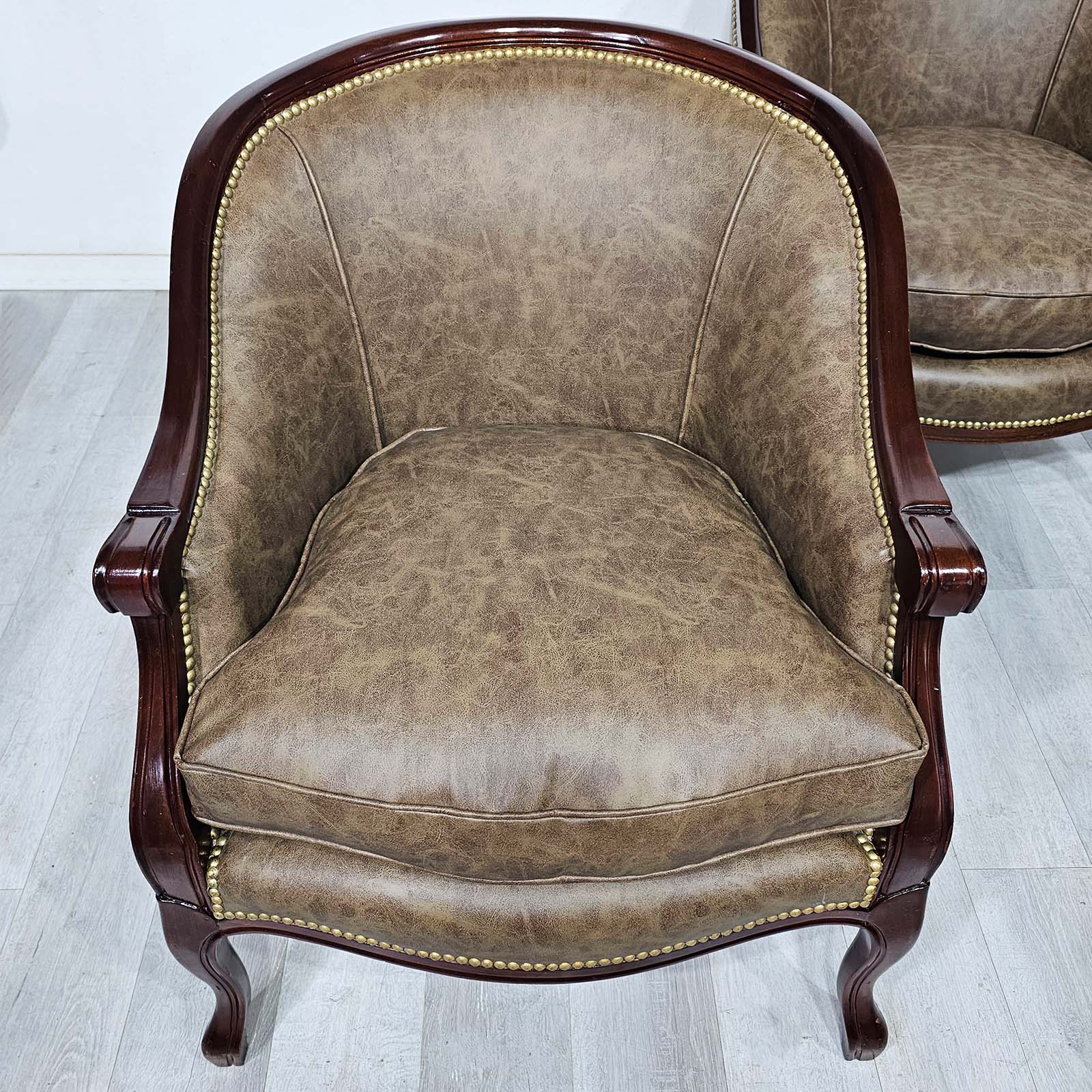 Par Sillones Bergère Ingleses Ecocuero Caoba (7308)