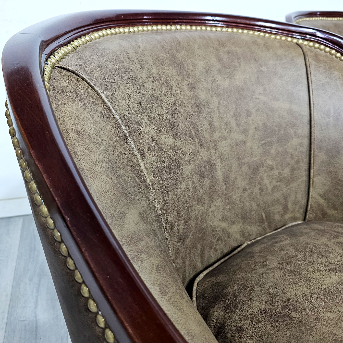 Par Sillones Bergère Ingleses Ecocuero Caoba (7308)