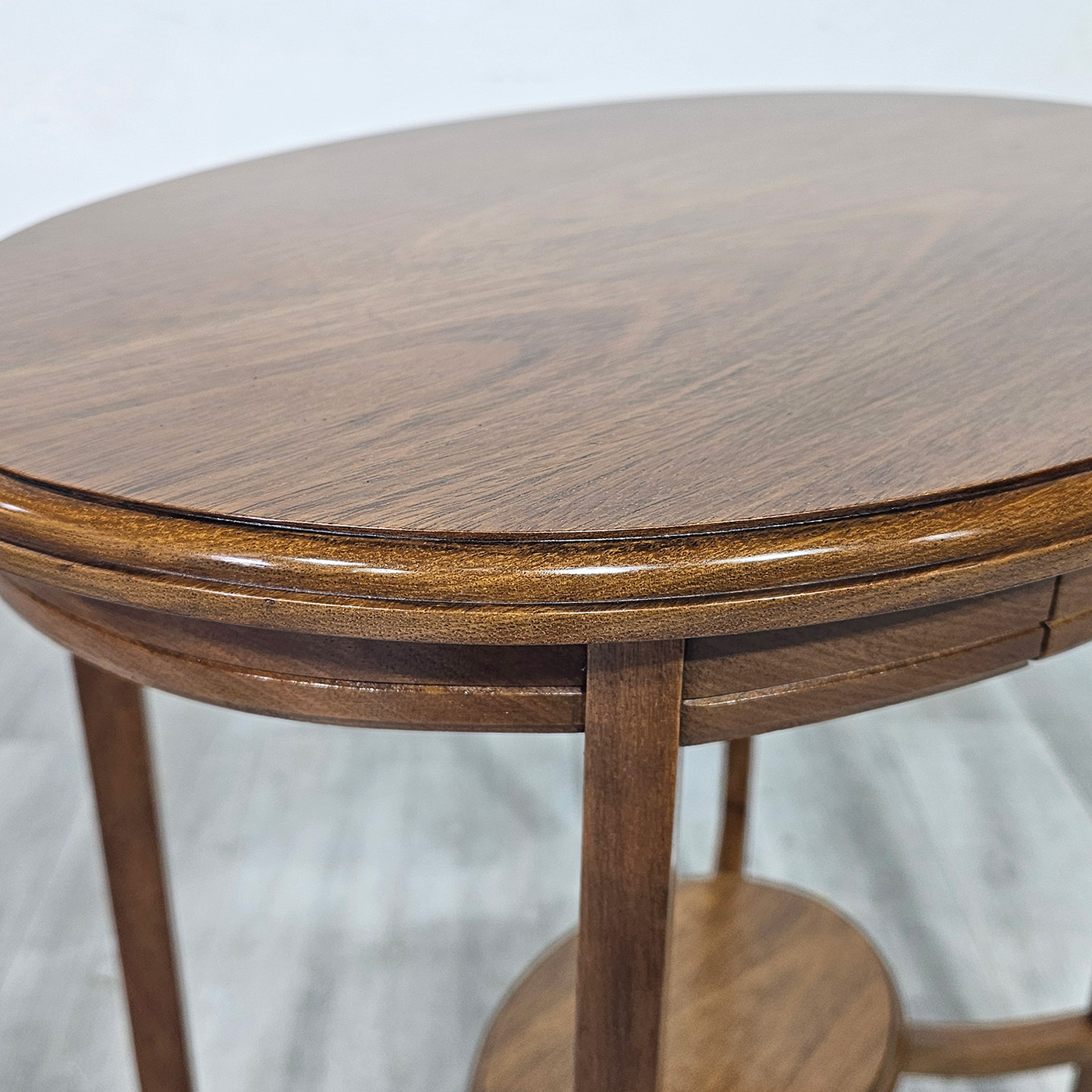Mesa Auxiliar Oval Madera Maciza Con Estante (7345)