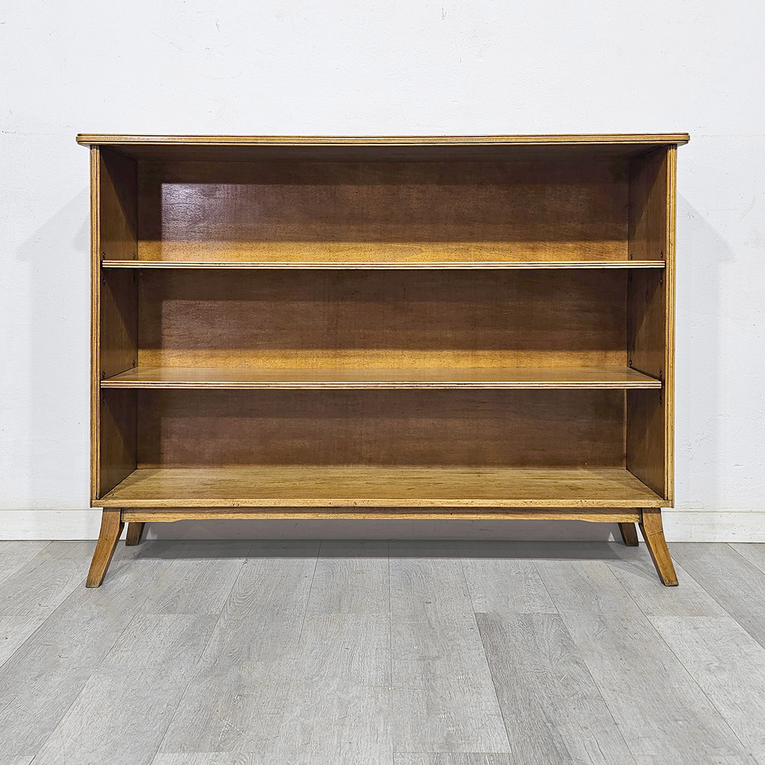 Biblioteca Baja Escandinava Mid Century (7360)